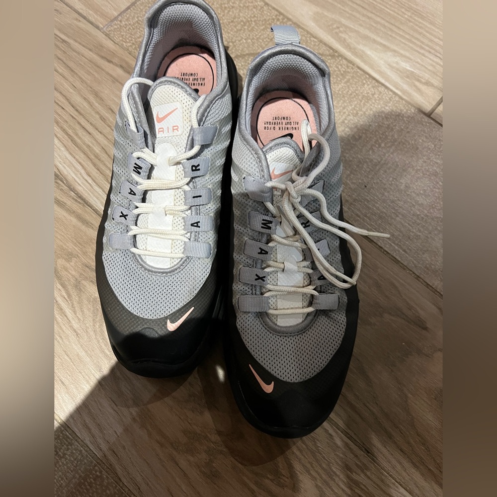 Nike Women's Air Max - Black & Gray w/Pink Swoosh